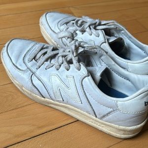 New Balance 300 sneakers